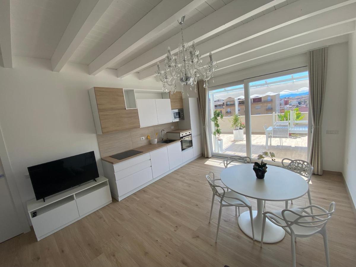 Апартаменты Rossini Penthouse Кальяри Экстерьер фото